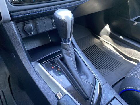 Used 2017 Toyota Corolla SE w/ Body Protection Package FWD image 43