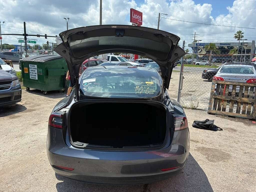 Used 2021 Tesla Model 3 Standard Range Plus RWD image 11