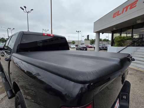 Used 2016 RAM 1500 Express w/ Black Ram 1500 Express Group AWD/4WD image 27