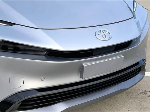 Used 2024 Toyota Prius Limited image 29