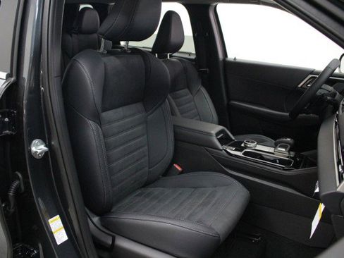 New 2026 Mitsubishi Outlander SE image 19