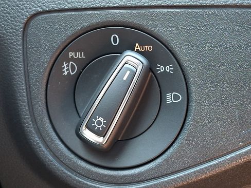 Used 2019 Volkswagen Atlas SE AWD/4WD image 25