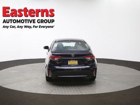 Used 2022 Toyota Corolla LE image 36