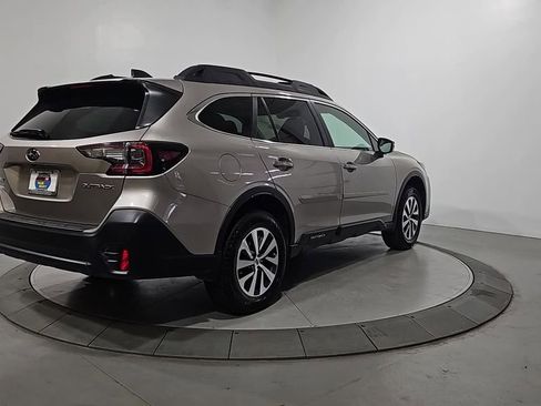 Used 2020 Subaru Outback Premium AWD/4WD image 5
