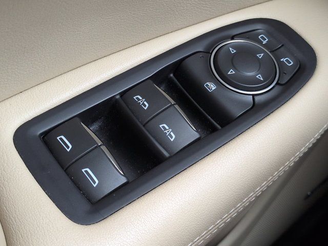 Used 2019 Cadillac XT5 FWD image 22