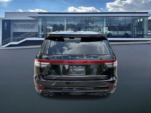 New 2026 Lincoln Aviator 2WD w/ Jet Appearance Package image 7