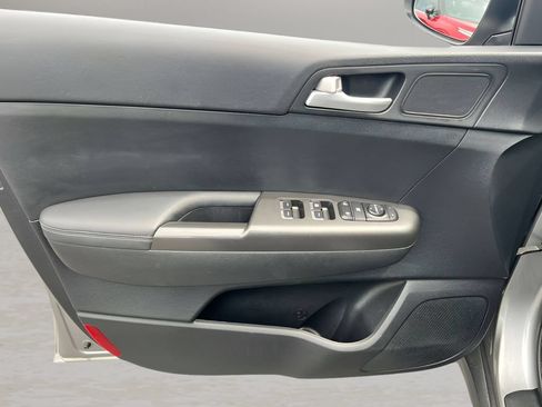Used 2019 Kia Sportage LX w/ LX Popular Package AWD/4WD image 20