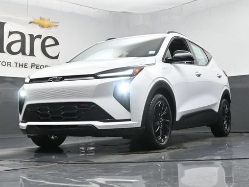 New 2027 Chevrolet Bolt RS w/ LPO, All-Weather Package FWD image 4