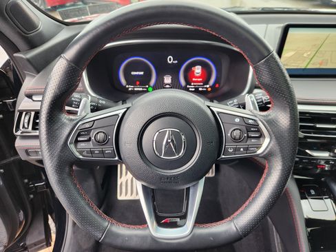 Used 2023 Acura MDX A-Spec image 9