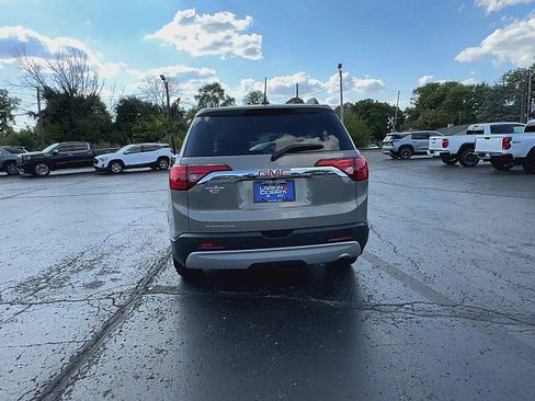 Certified 2019 GMC Acadia SLT image 7
