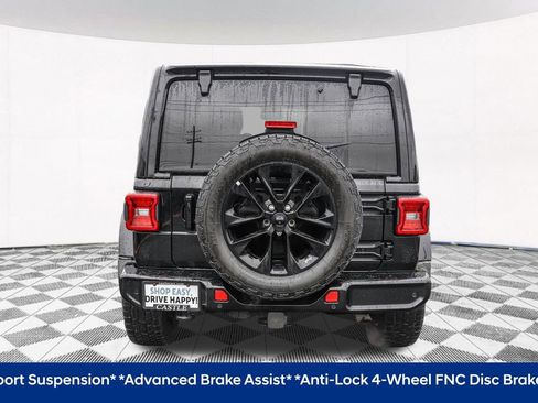 Used 2021 Jeep Wrangler Unlimited Sahara AWD/4WD image 11
