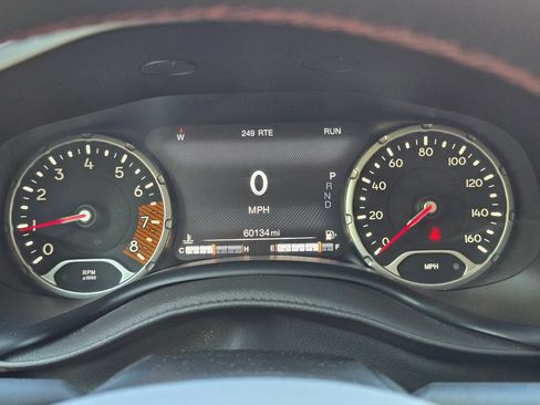 Used 2023 Jeep Renegade Trailhawk AWD/4WD image 21
