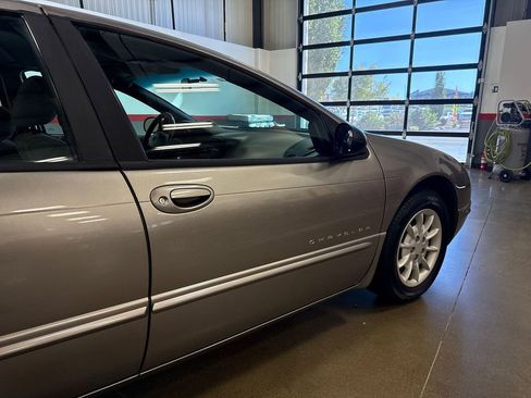 Used 1998 Chrysler Concorde LX image 74