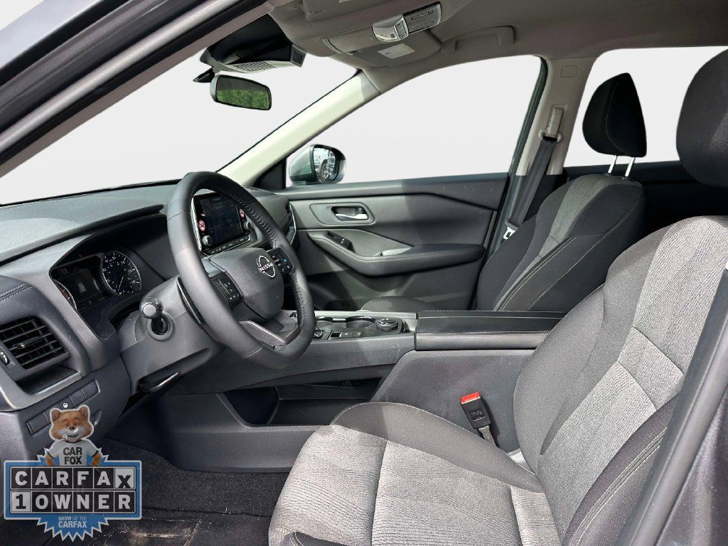 Used 2026 Nissan Rogue SV AWD/4WD image 17