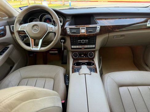 Used 2014 Mercedes-Benz CLS 550 image 11