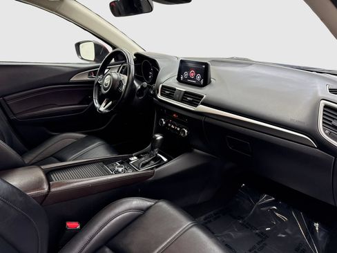 Used 2018 MAZDA MAZDA3 Touring FWD image 40