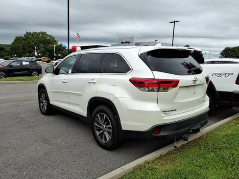 Used 2019 Toyota Highlander XLE AWD/4WD image 9