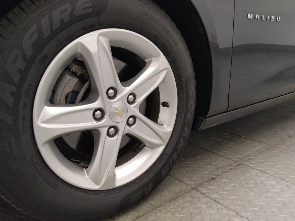 Used 2023 Chevrolet Malibu LT FWD image 31