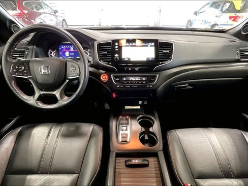 Used 2022 Honda Passport TrailSport image 35