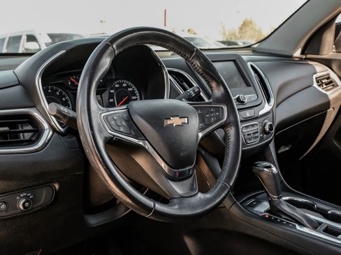 Used 2018 Chevrolet Equinox LT image 21