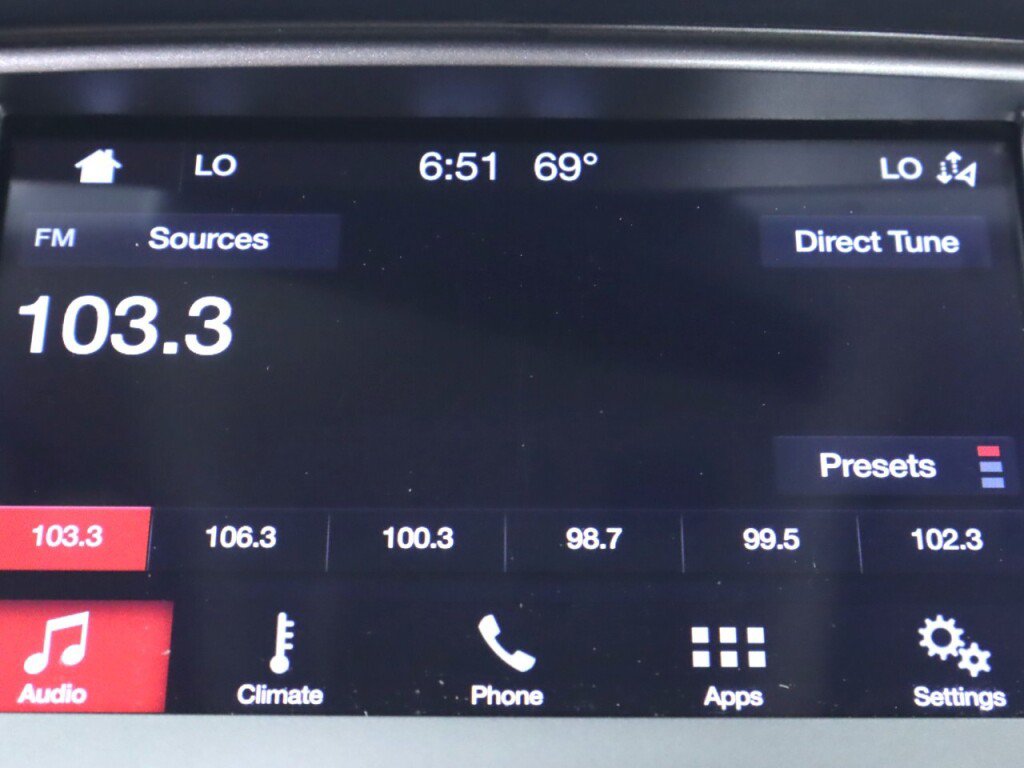 Used 2019 Ford Ranger XLT w/ Equipment Group 302A Luxury AWD/4WD image 18