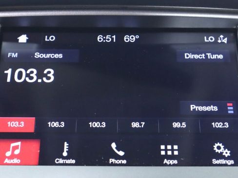 Used 2019 Ford Ranger XLT w/ Equipment Group 302A Luxury AWD/4WD image 18