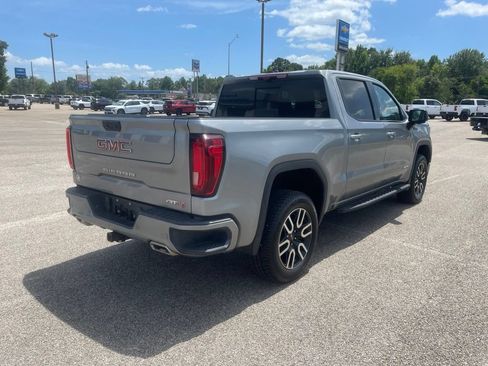 Used 2023 GMC Sierra 1500 AT4 w/ AT4 Premium Package AWD/4WD image 6