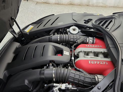 Used 2024 Ferrari Purosangue AWD/4WD image 40
