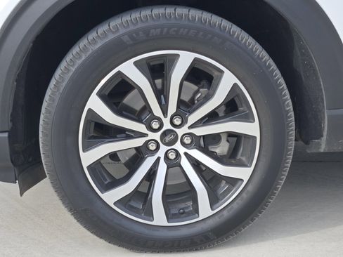 Used 2022 Ford Explorer ST-Line image 14