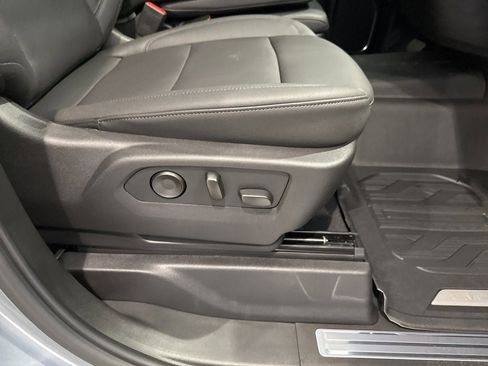 New 2025 GMC Sierra 2500 SLT image 13