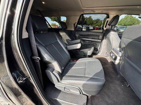 Used 2023 Ford Expedition Max XLT AWD/4WD image 19
