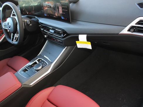 Used 2026 BMW 330i Sedan w/ M Sport Package RWD image 34