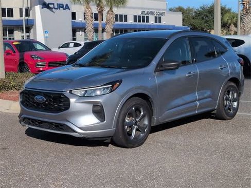 Used 2024 Ford Escape ST-Line image 3