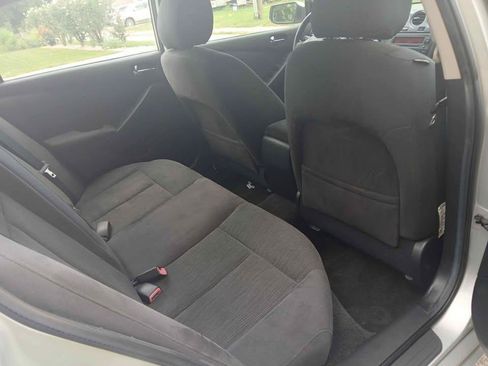 Used 2010 Nissan Altima 2.5 S FWD image 18