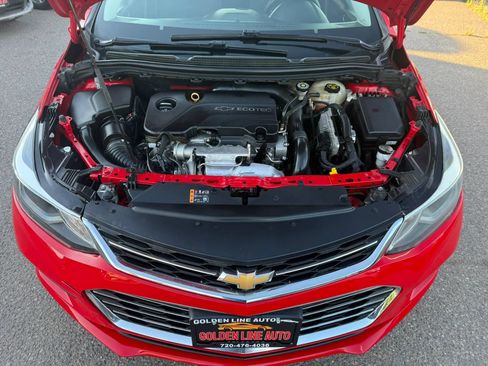 Used 2017 Chevrolet Cruze LT w/ Convenience Package FWD image 28