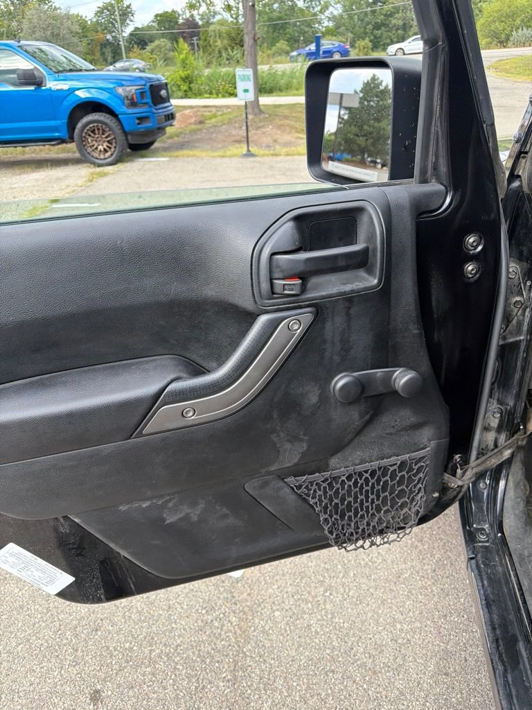 Used 2017 Jeep Wrangler Sport AWD/4WD image 9