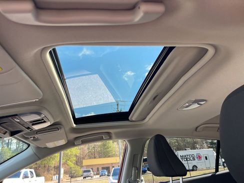 Used 2025 Subaru Crosstrek 2.0i Premium image 23