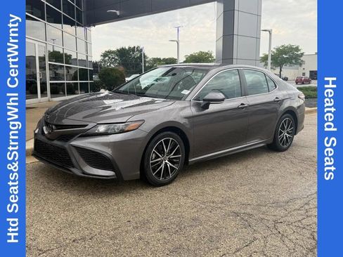 Used 2022 Toyota Camry SE w/ Cold Weather Package FWD image 7