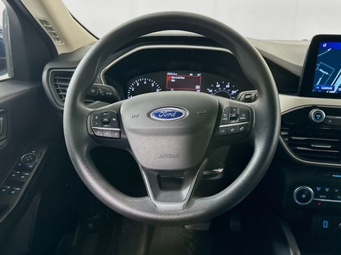 Used 2020 Ford Escape SE image 18