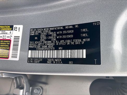 Used 2024 Toyota Grand Highlander AWD image 38