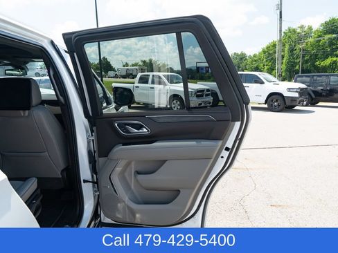 Used 2021 GMC Yukon SLT w/ SLT Premium Package AWD/4WD image 15