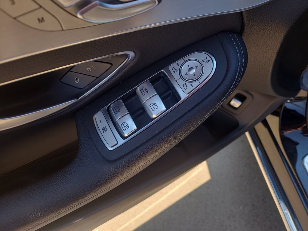 Used 2020 Mercedes-Benz C 300 Sedan image 17