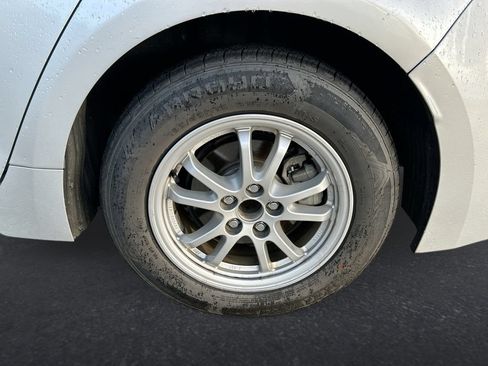 Used 2020 Toyota Corolla LE FWD image 10