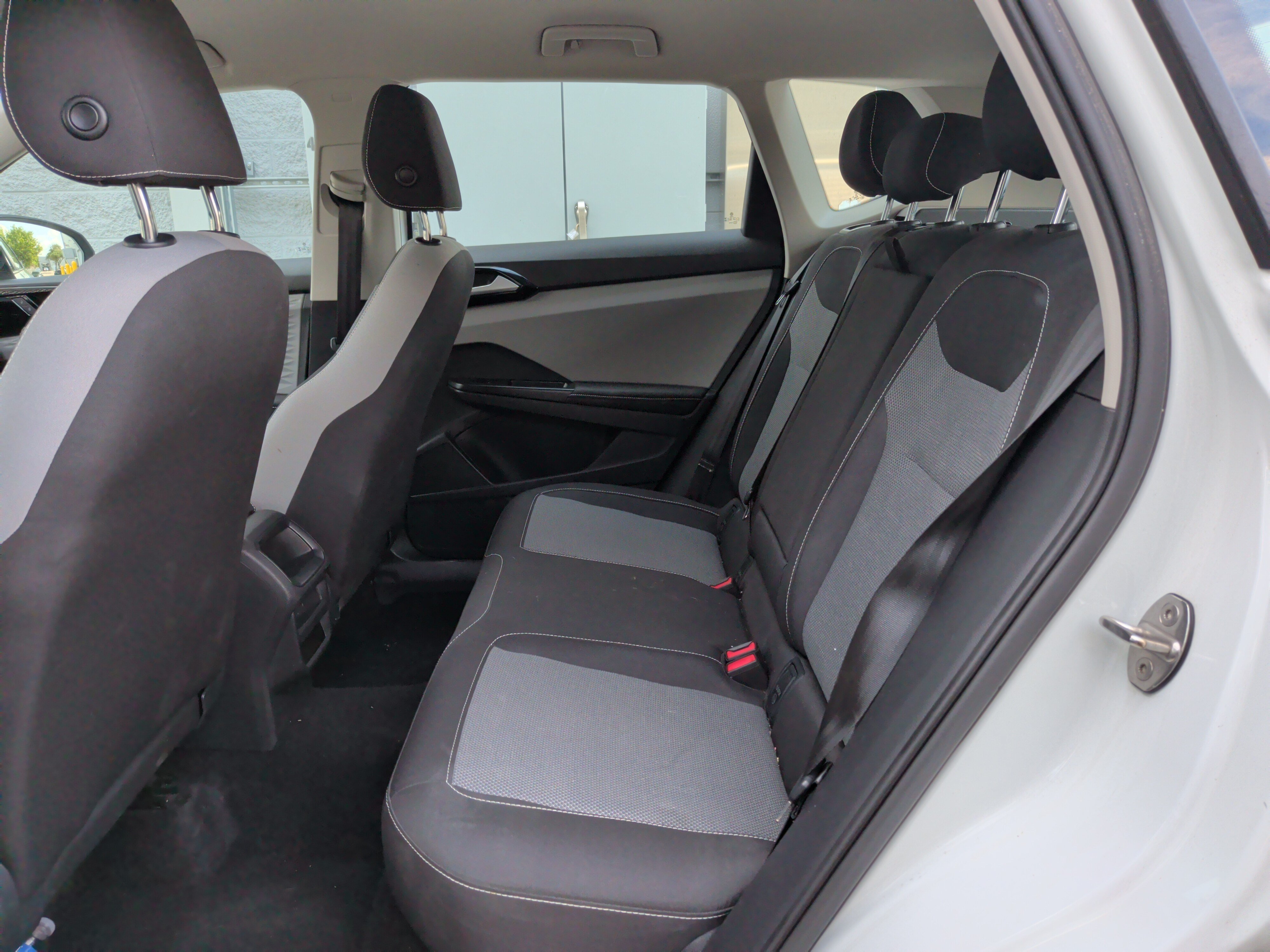Used 2024 Volkswagen Taos S FWD image 29