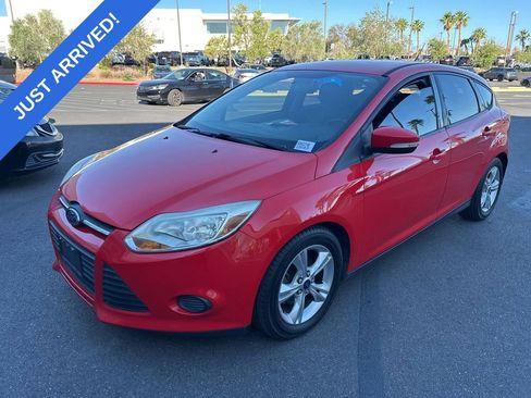 Used 2014 Ford Focus SE FWD image 1