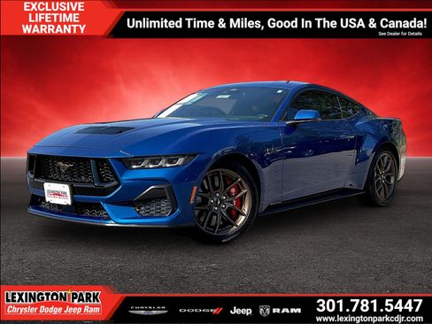 Used 2024 Ford Mustang GT Premium RWD image 3