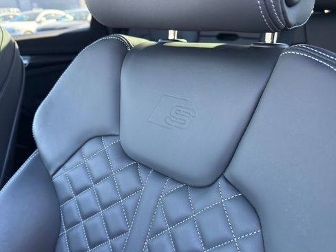 Used 2024 Audi SQ5 Premium Plus image 12