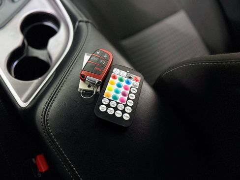 Used 2022 Dodge Challenger R/T w/ Blacktop Package image 22