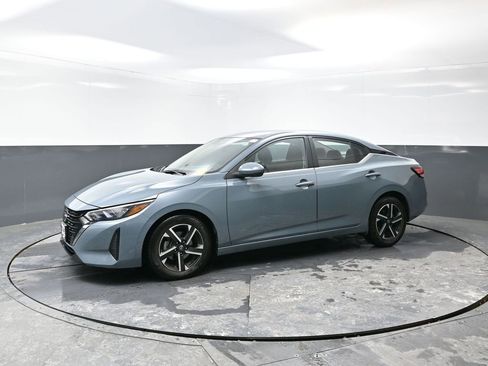 Used 2024 Nissan Sentra SV image 9