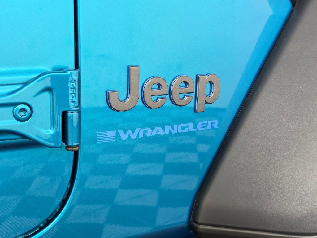 Used 2024 Jeep Wrangler Unlimited AWD/4WD image 43